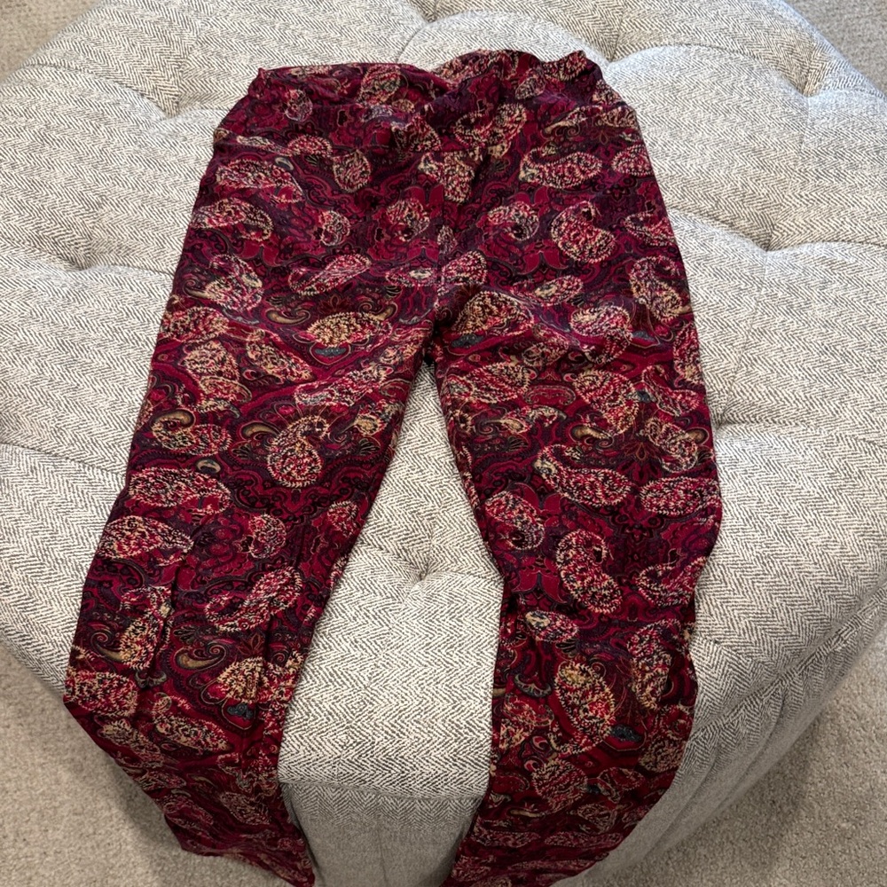 LuLaRoe Paisley Leggings - Red and Black